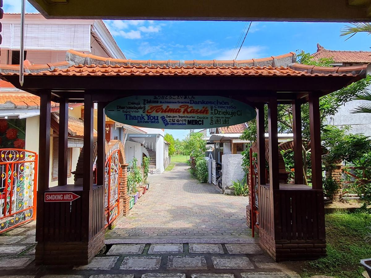 Bottelmania Otel Lovina Dış mekan fotoğraf