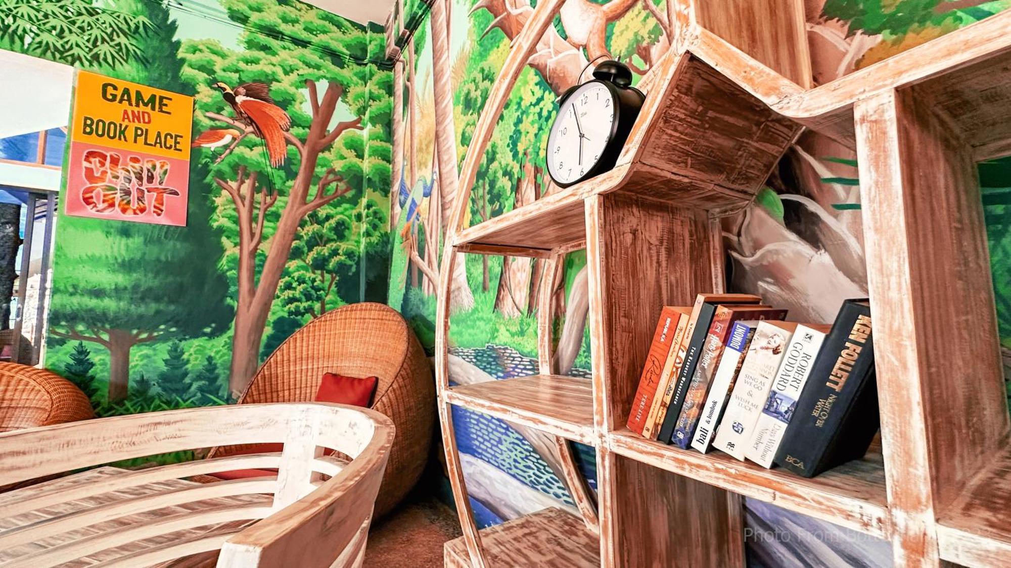 Bottelmania Otel Lovina Dış mekan fotoğraf
