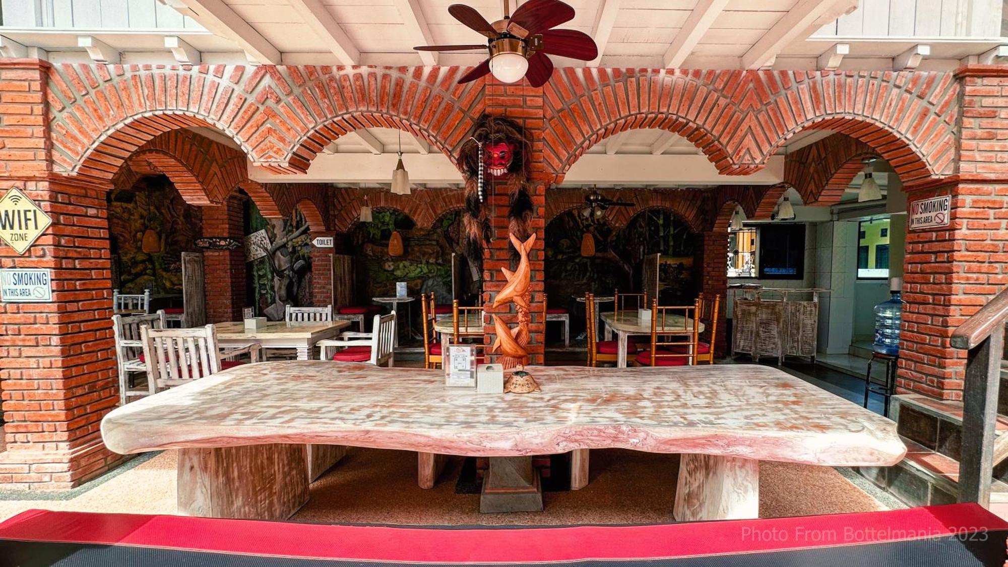 Bottelmania Otel Lovina Dış mekan fotoğraf