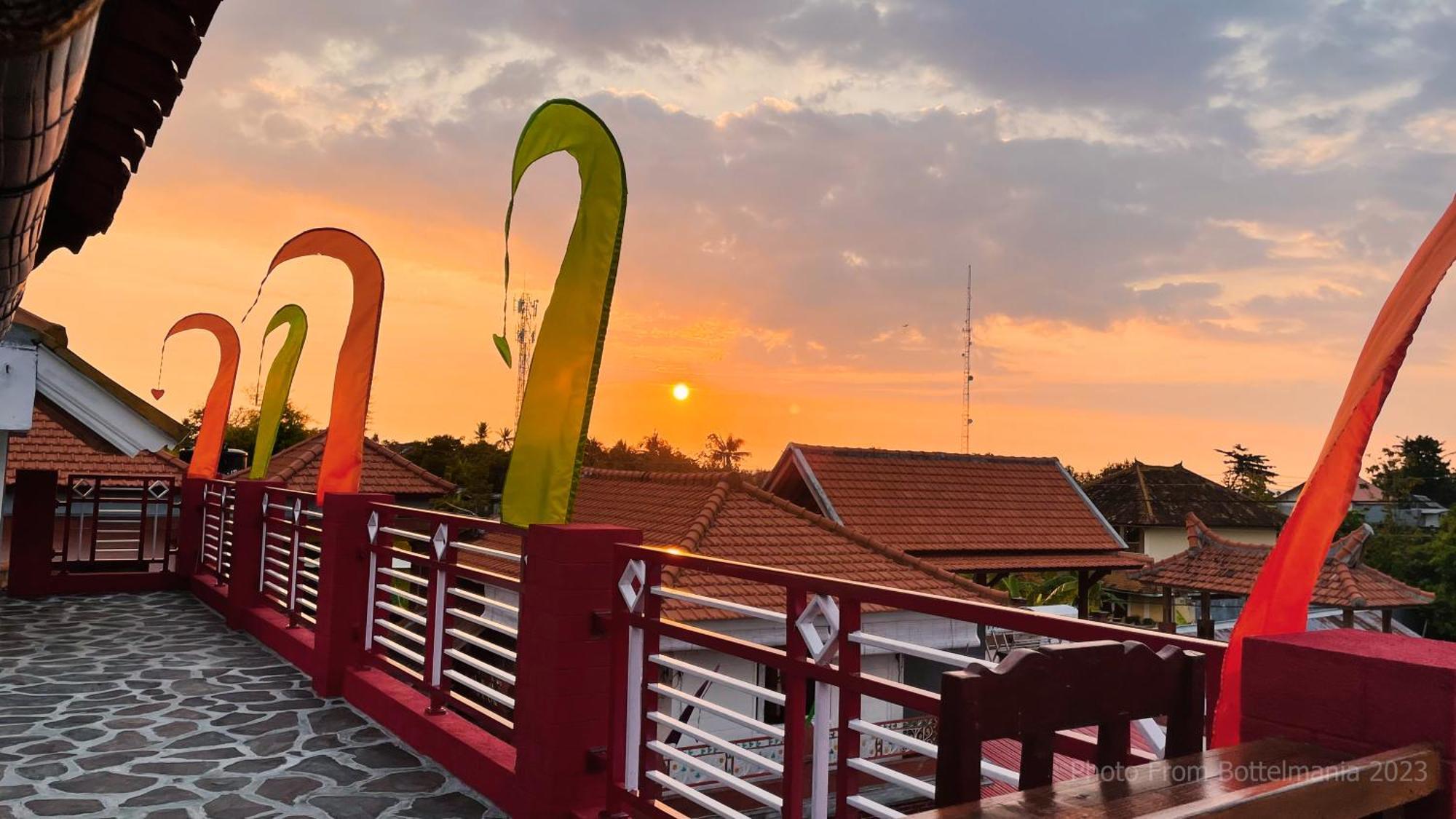 Bottelmania Otel Lovina Dış mekan fotoğraf