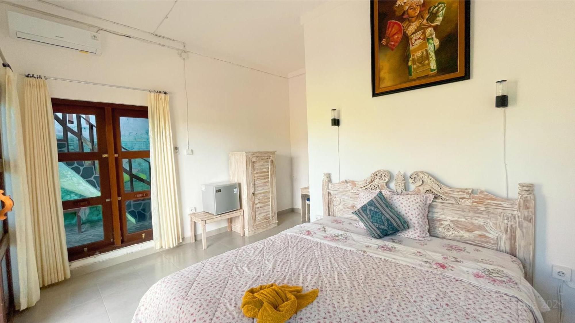 Bottelmania Otel Lovina Dış mekan fotoğraf
